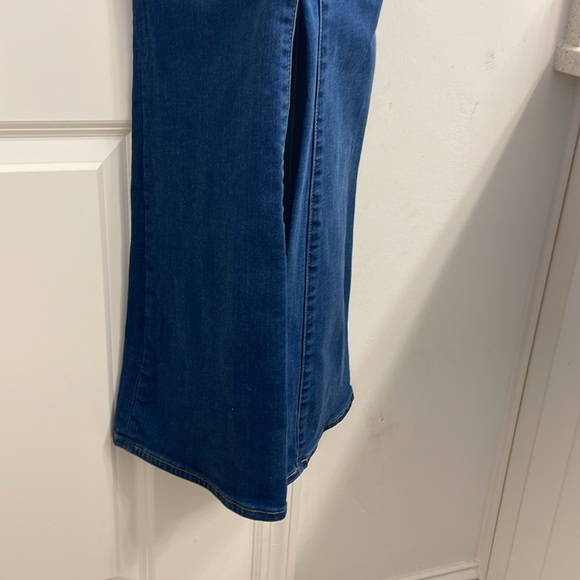 Fit and flare GAP overalls - Picture 4 of 6